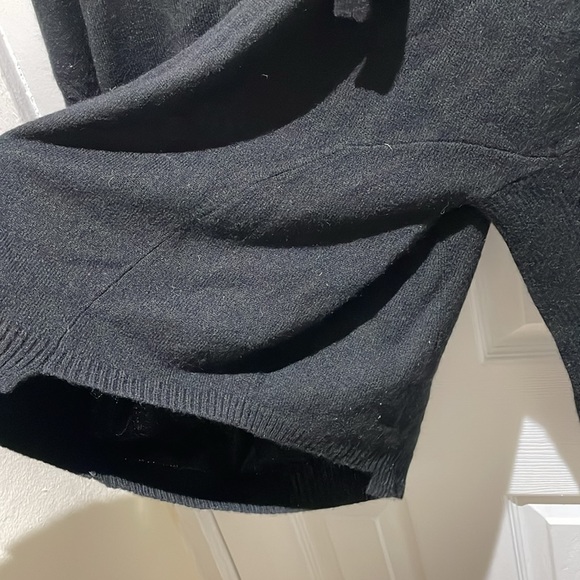 Inhabit 100% cashmere turtleneck - Picture 9 of 14